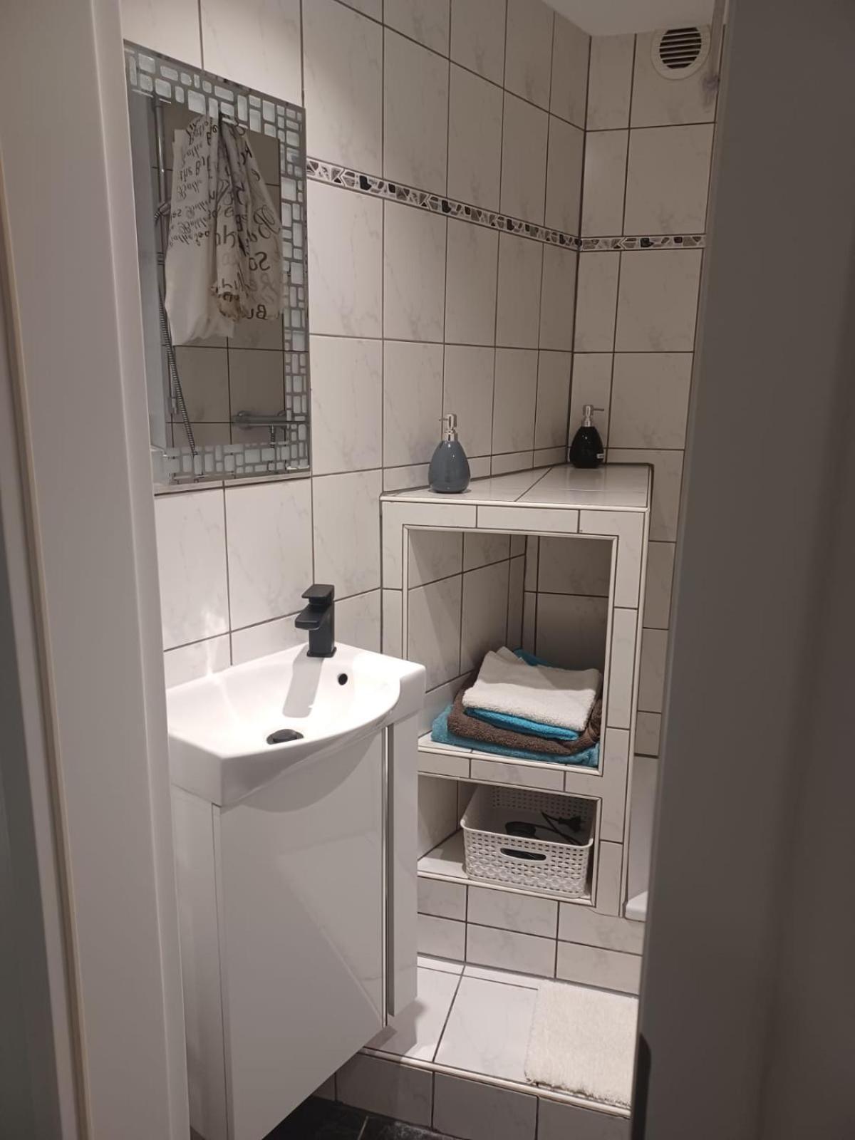 Zwergenstube Apartment Wulfrath Bagian luar foto