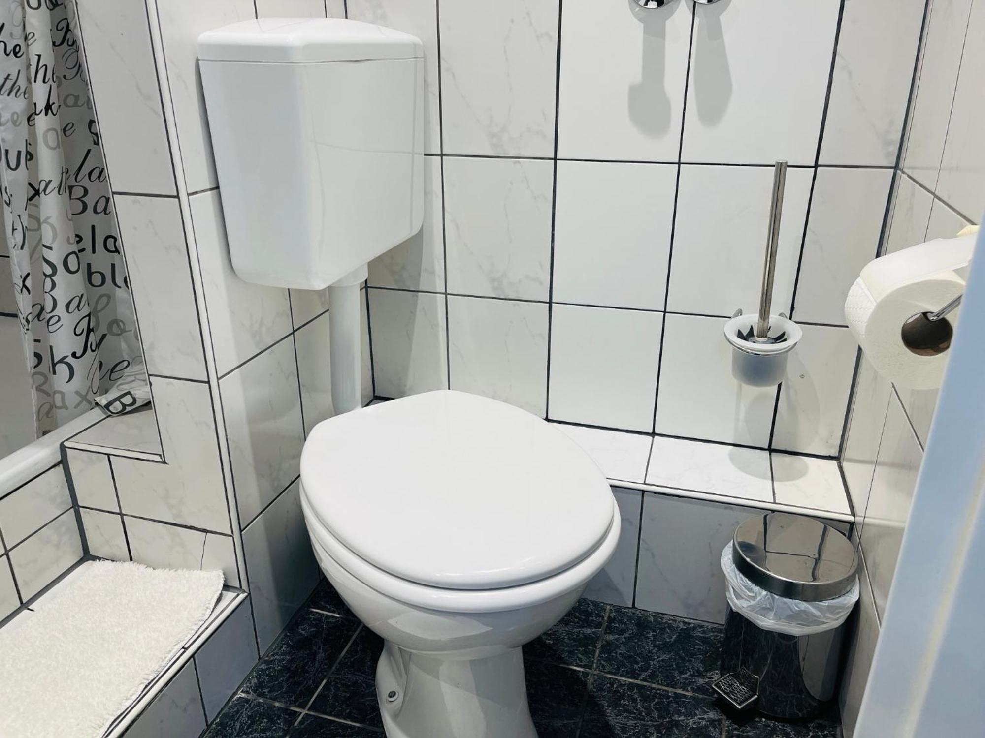 Zwergenstube Apartment Wulfrath Bagian luar foto